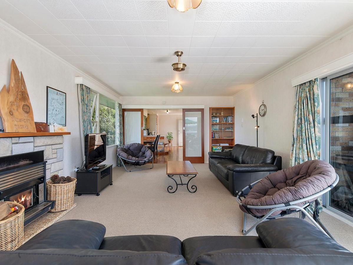 Lofty Lakeviews - Acacia Bay Holiday Home Lago Lago Taupo Exterior foto