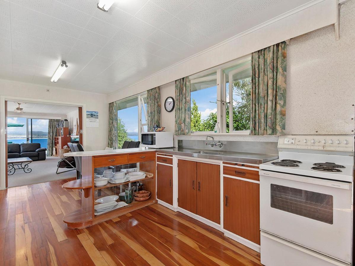 Lofty Lakeviews - Acacia Bay Holiday Home Lago Lago Taupo Exterior foto